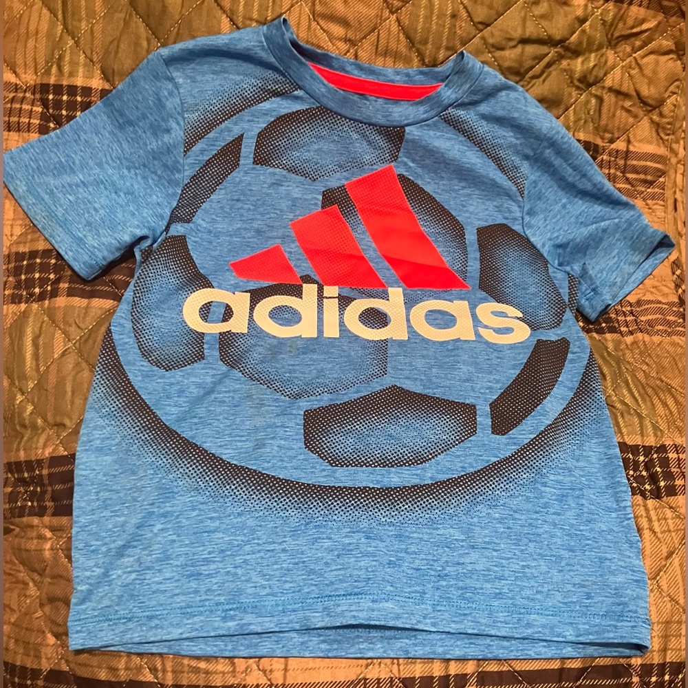 Boy’s adidas athletic shirt size 6